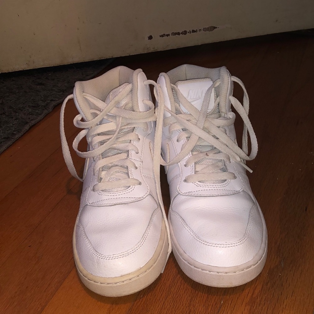 Nike Women's Low-Top Shoes